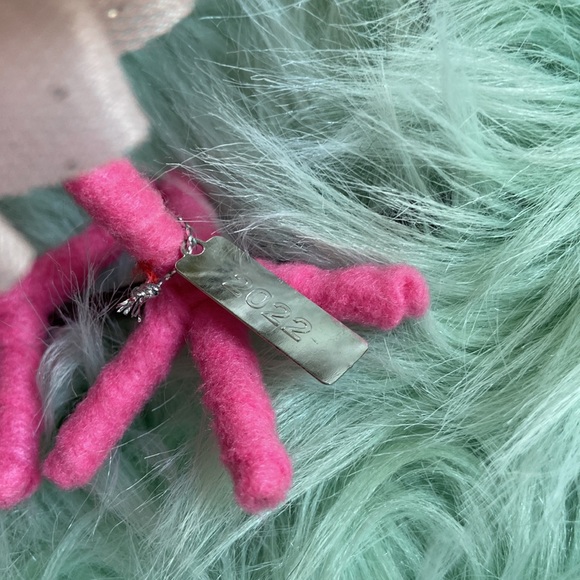 Target Valentines bird 2022 Carmine - Picture 2 of 3